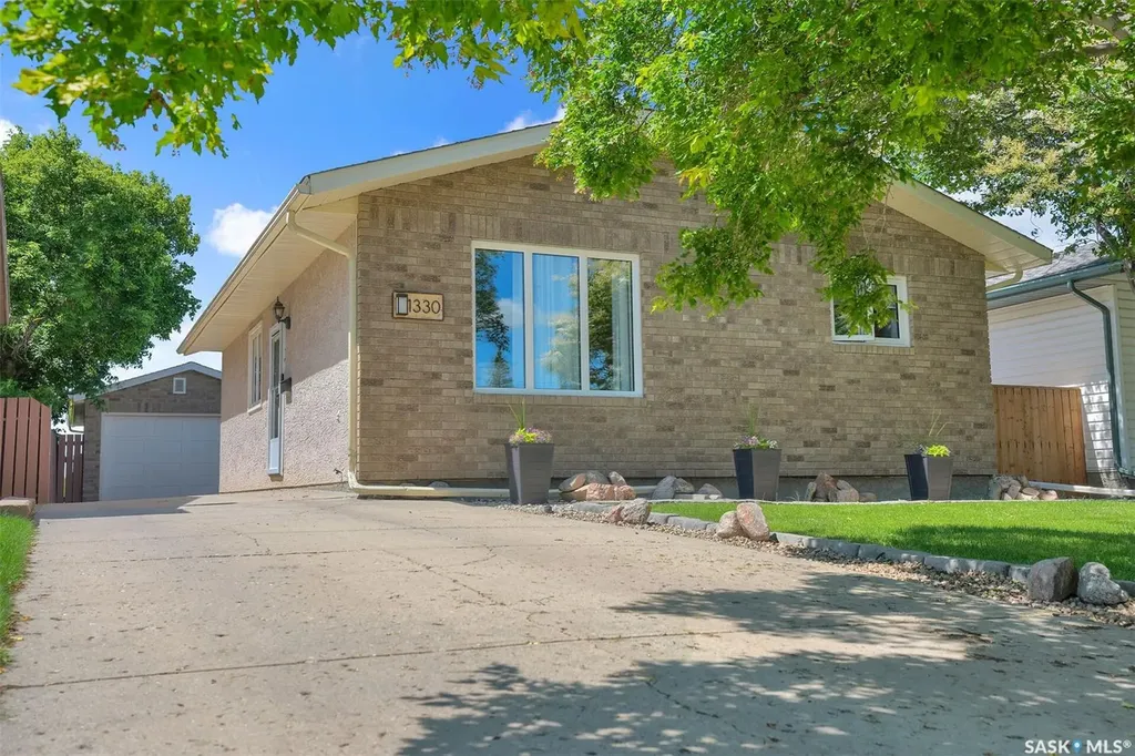 1330 Courtney Street Regina SK S4T 7S1