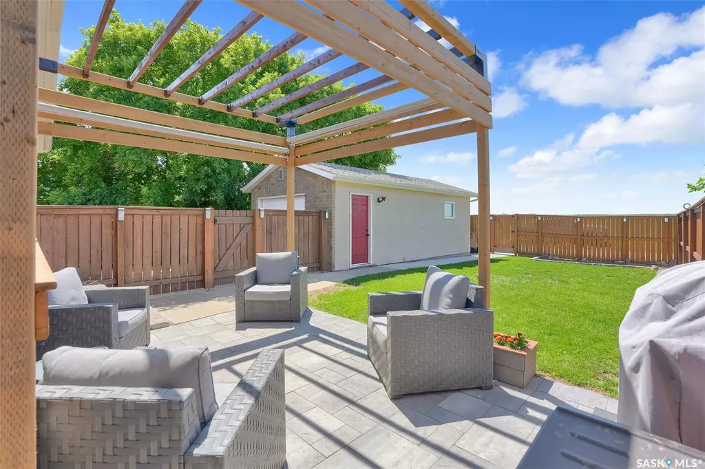 1330 Courtney Street Regina SK S4T 7S1