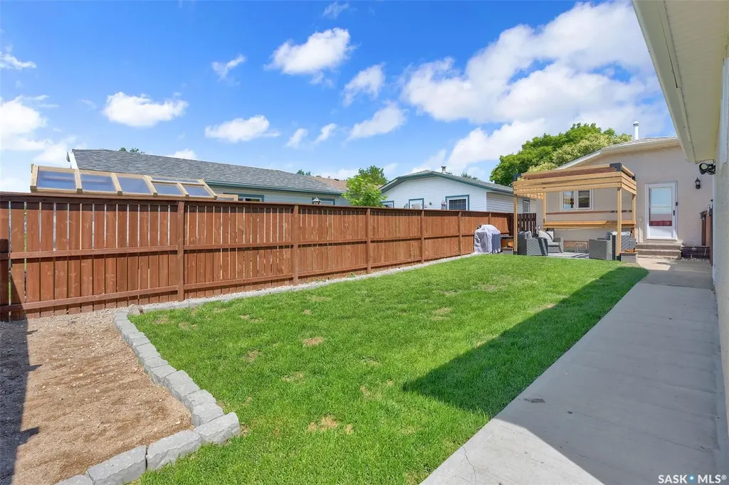 1330 Courtney Street Regina SK S4T 7S1