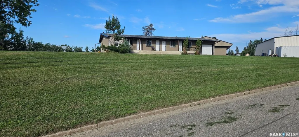 720 8th Street W Nipawin SK S0E 1E0
