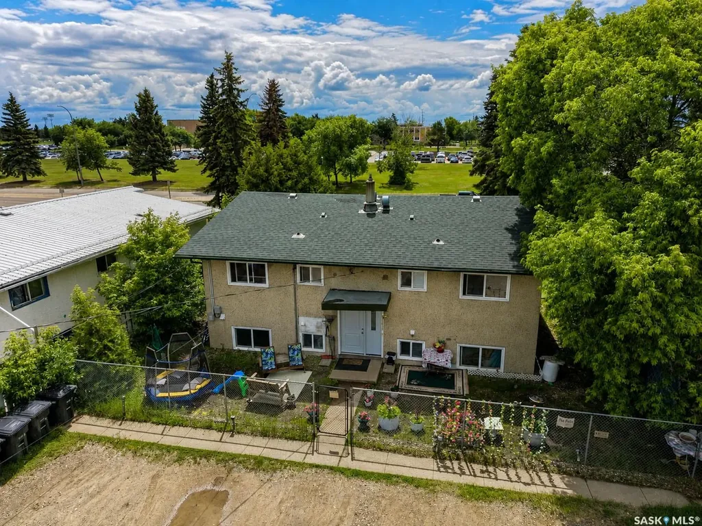 616 28th Street E Prince Albert SK S6V 1X9