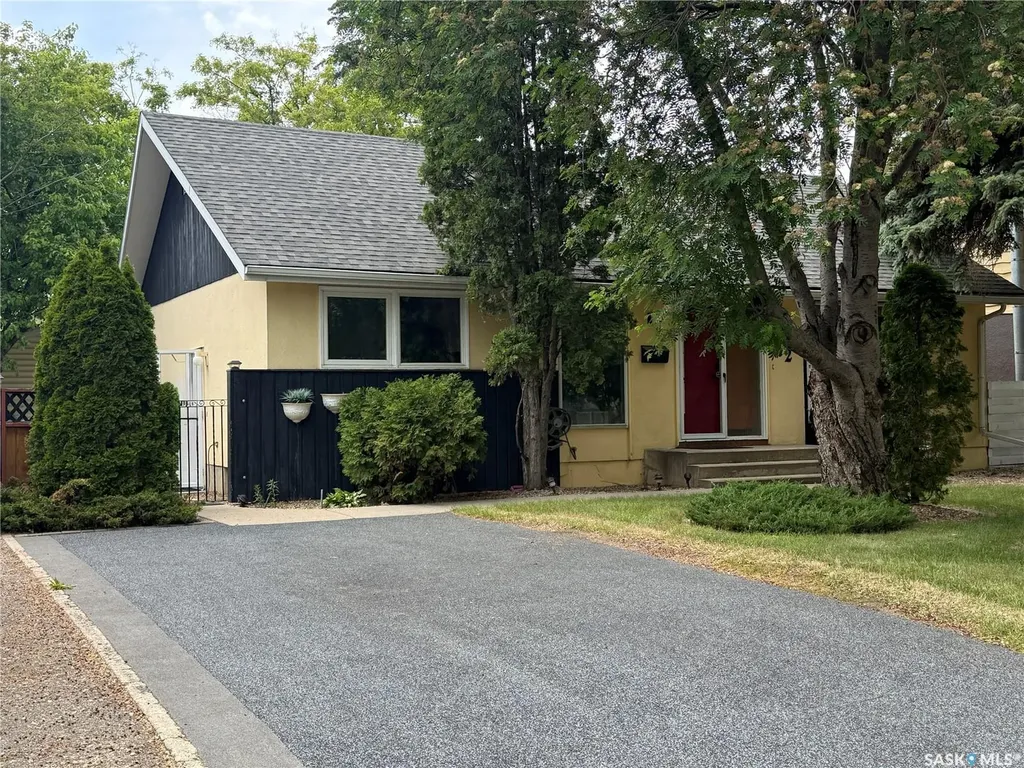 42 Spinks Drive Saskatoon SK S7H 4B8