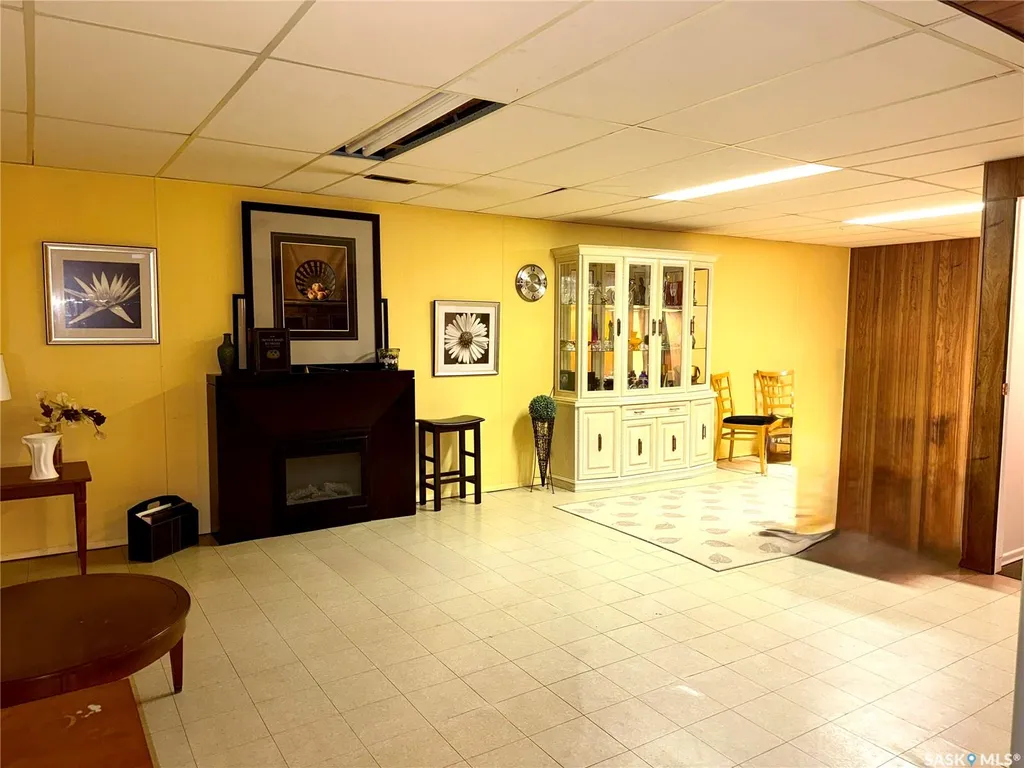 42 Spinks Drive Saskatoon SK S7H 4B8