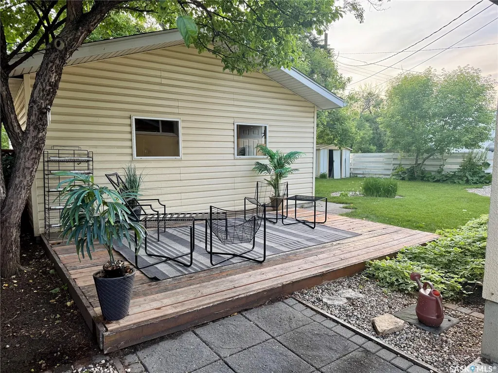 42 Spinks Drive Saskatoon SK S7H 4B8