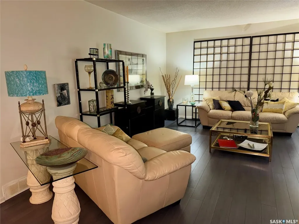 42 Spinks Drive Saskatoon SK S7H 4B8
