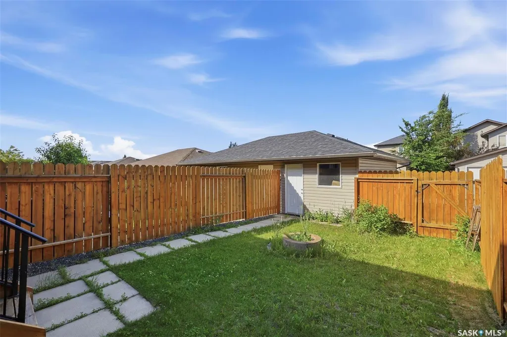 320 Willowgrove Lane Saskatoon SK S7W 0H7
