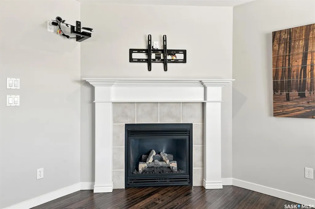 911 Maguire Crescent Saskatoon SK S7W 1A5