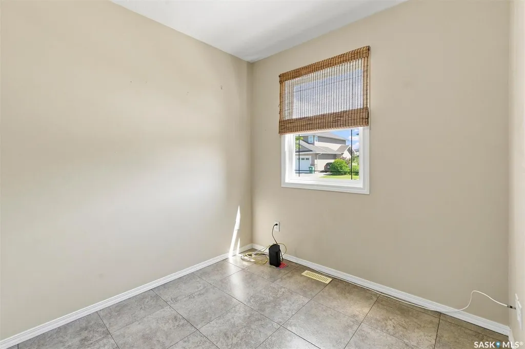 911 Maguire Crescent Saskatoon SK S7W 1A5