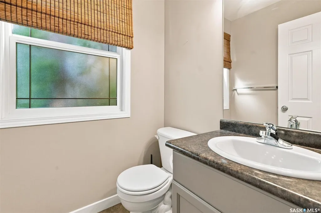 911 Maguire Crescent Saskatoon SK S7W 1A5