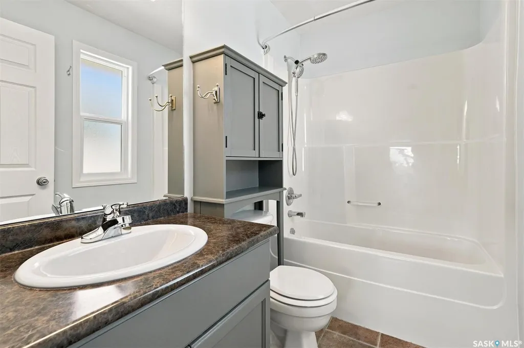 911 Maguire Crescent Saskatoon SK S7W 1A5