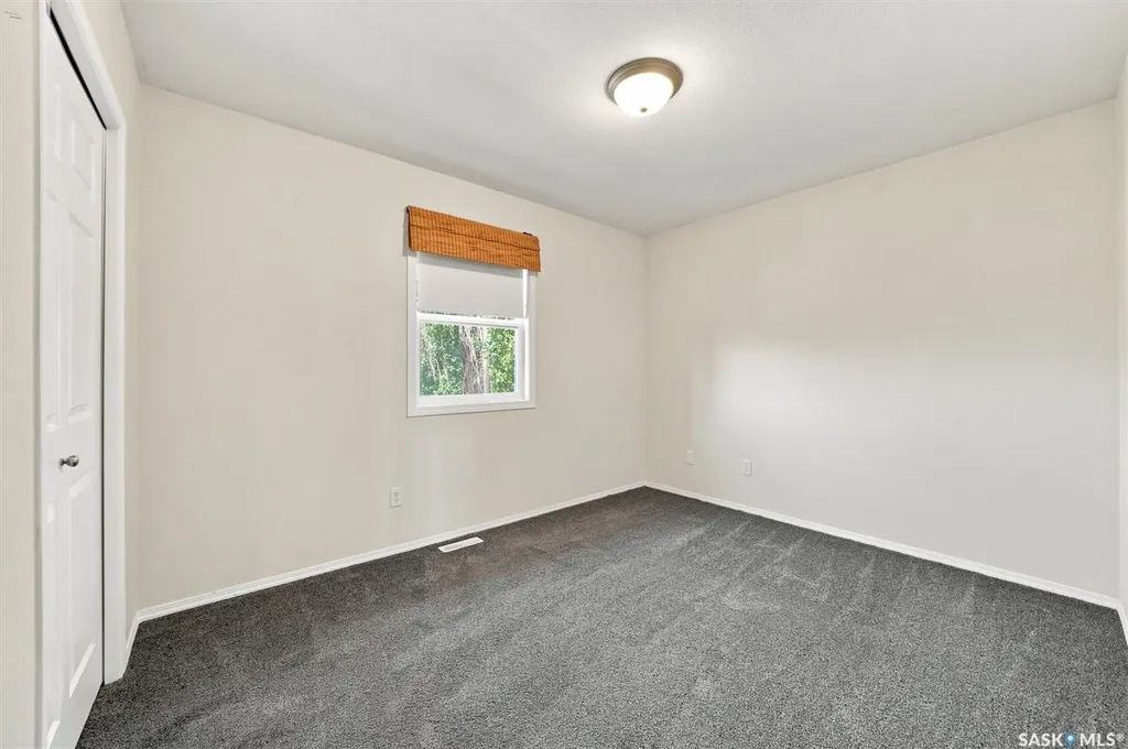 911 Maguire Crescent Saskatoon SK S7W 1A5