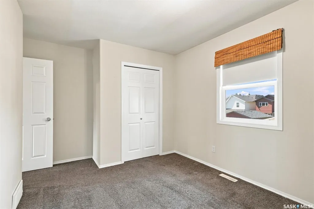 911 Maguire Crescent Saskatoon SK S7W 1A5