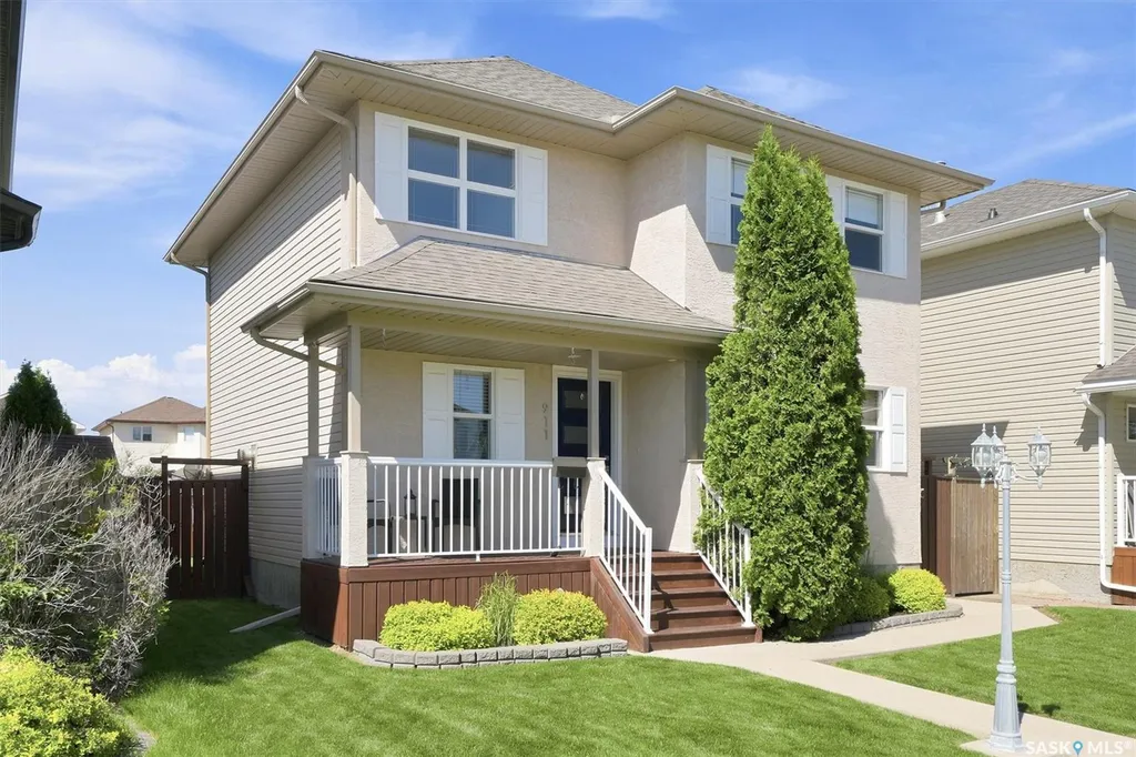 911 Maguire Crescent Saskatoon SK S7W 1A5