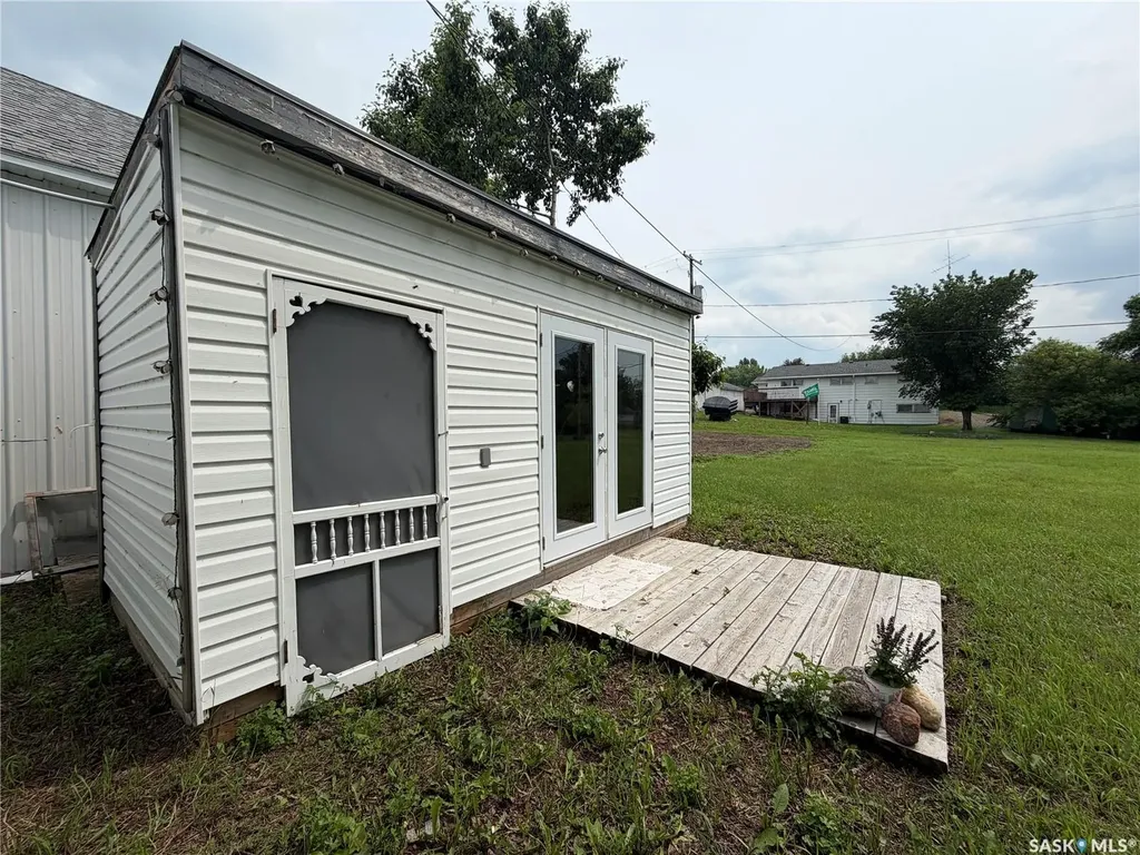 508 Main Street Loreburn SK S0H 2S0