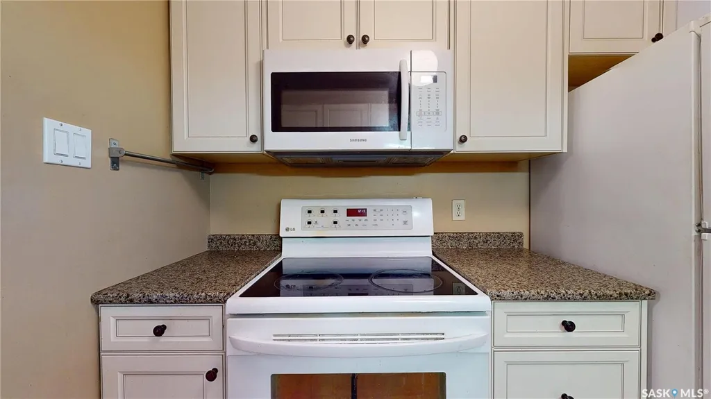 5118 10th Avenue Regina SK S4T 7P5