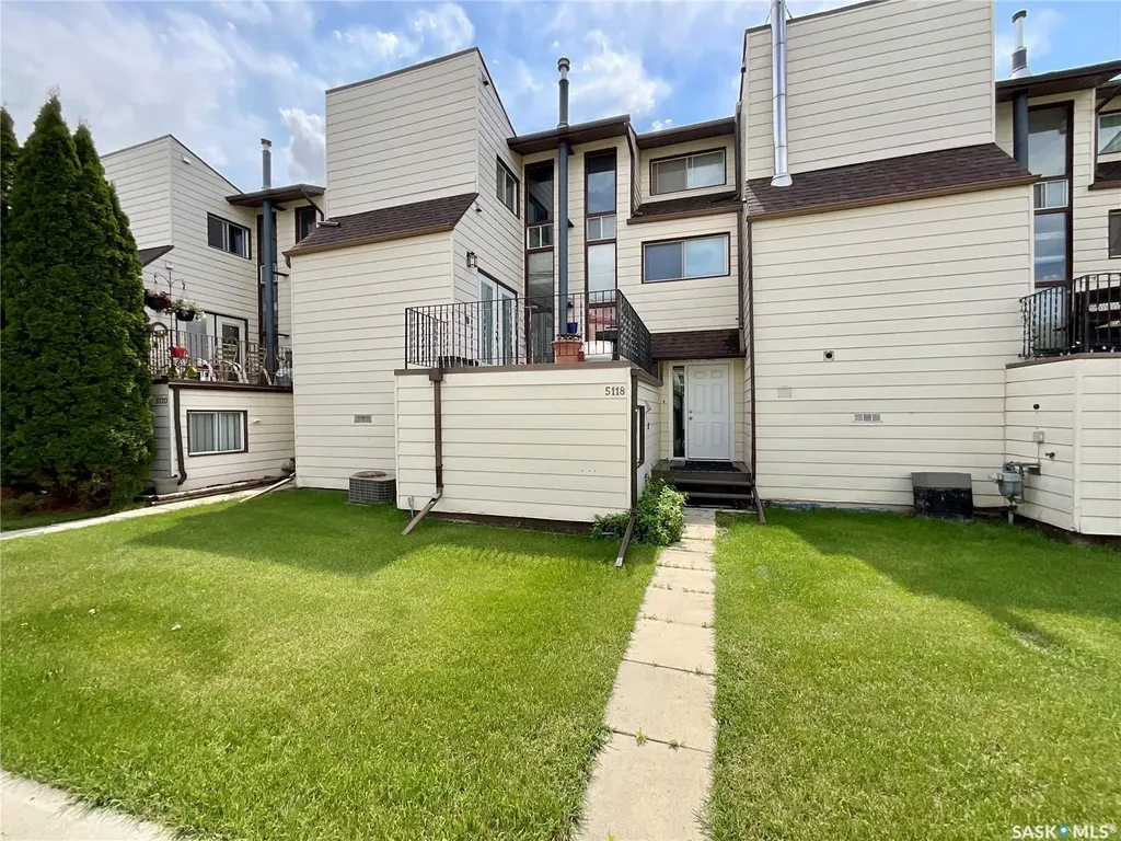 5118 10th Avenue Regina SK S4T 7P5