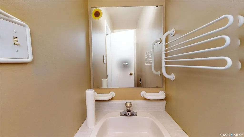 5118 10th Avenue Regina SK S4T 7P5