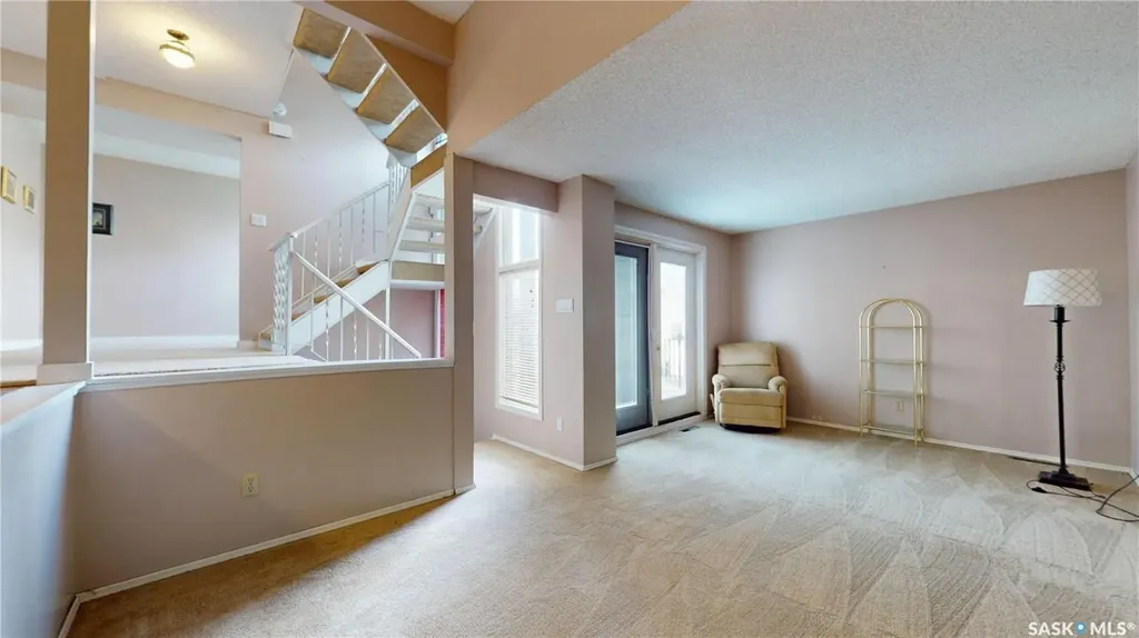 5118 10th Avenue Regina SK S4T 7P5