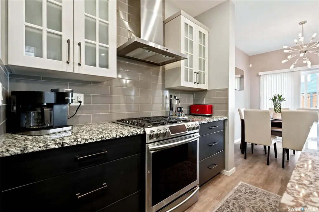 211 Dagnone Lane Saskatoon SK S7V 0R1