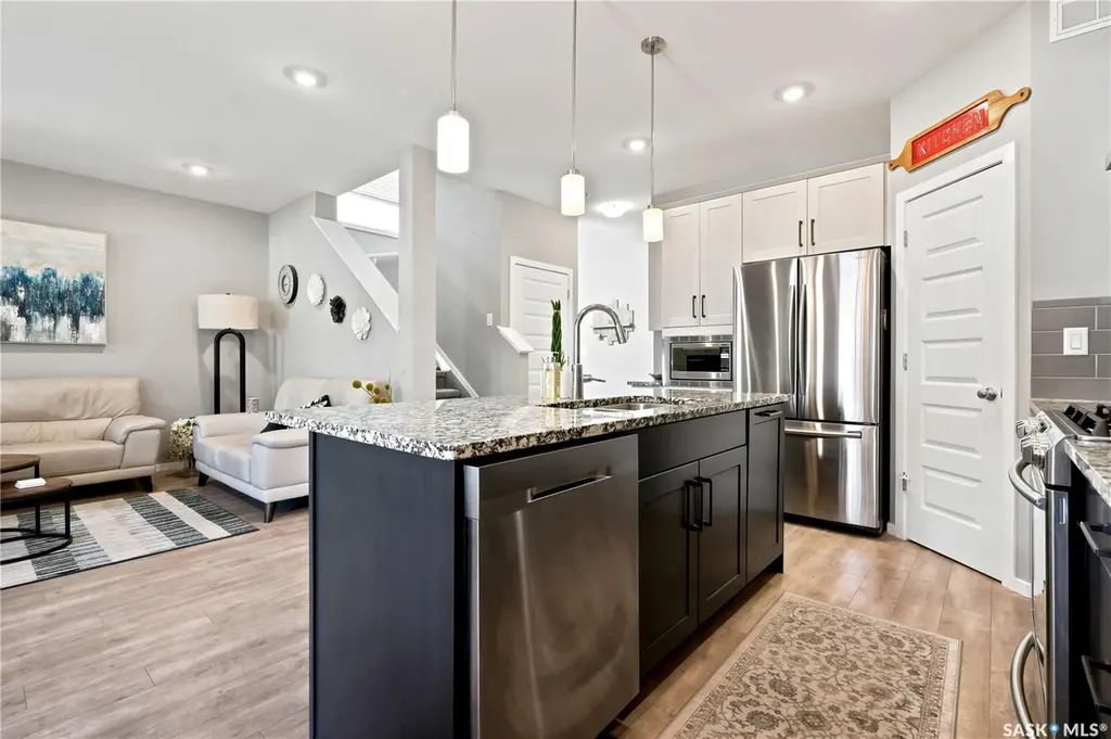 211 Dagnone Lane Saskatoon SK S7V 0R1