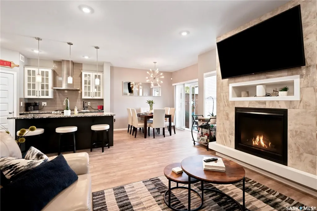 211 Dagnone Lane Saskatoon SK S7V 0R1