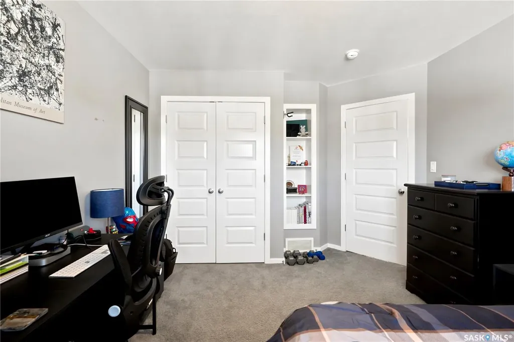 211 Dagnone Lane Saskatoon SK S7V 0R1