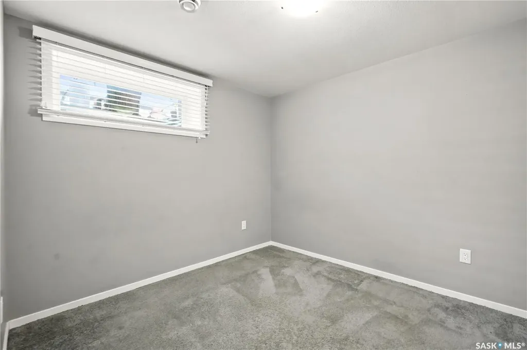 211 Dagnone Lane Saskatoon SK S7V 0R1