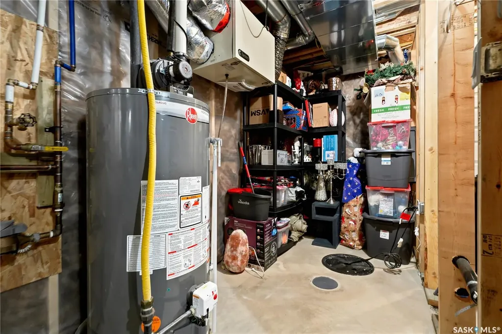 211 Dagnone Lane Saskatoon SK S7V 0R1