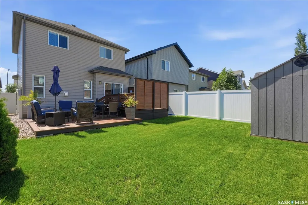 211 Dagnone Lane Saskatoon SK S7V 0R1