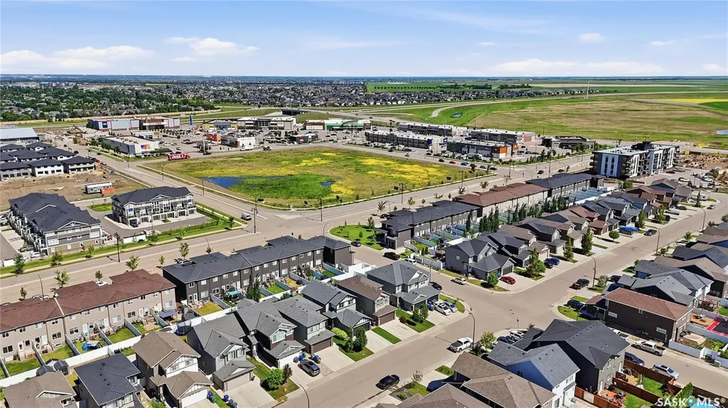 211 Dagnone Lane Saskatoon SK S7V 0R1