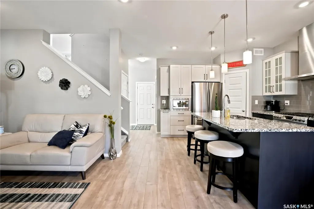 211 Dagnone Lane Saskatoon SK S7V 0R1