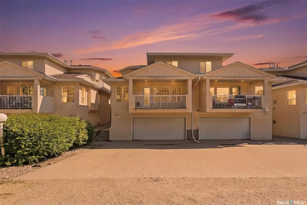 905D 9th Street E Saskatoon SK S7H 0M9