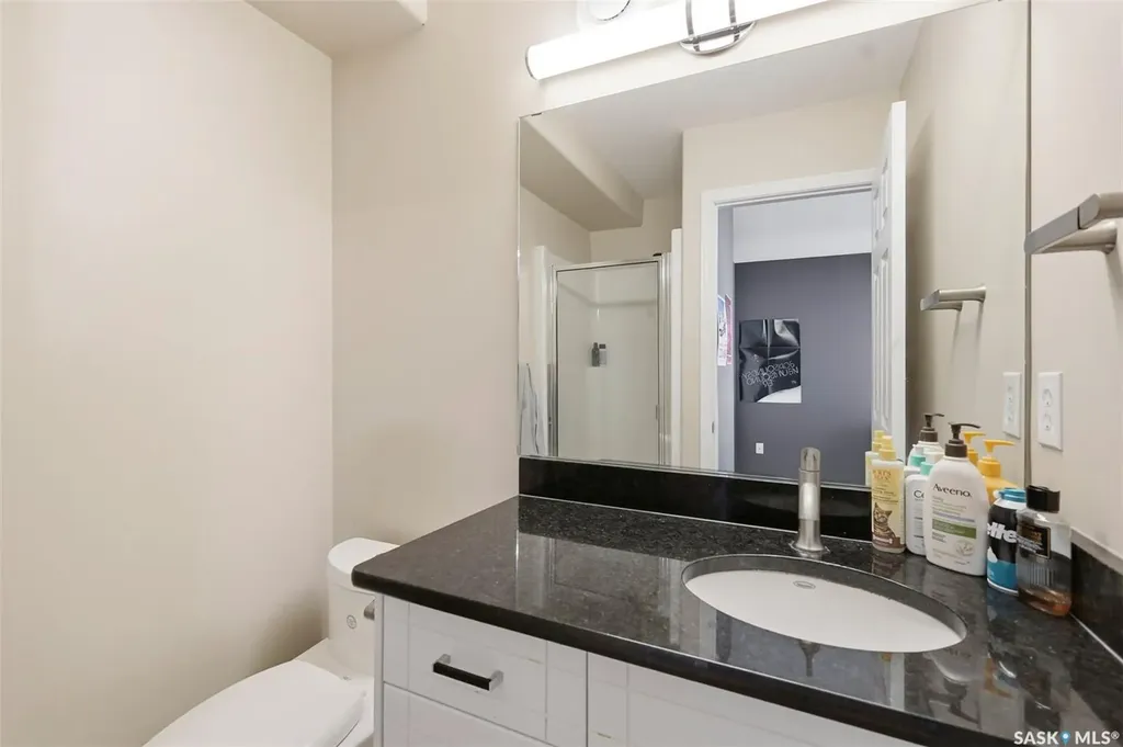 905D 9th Street E Saskatoon SK S7H 0M9