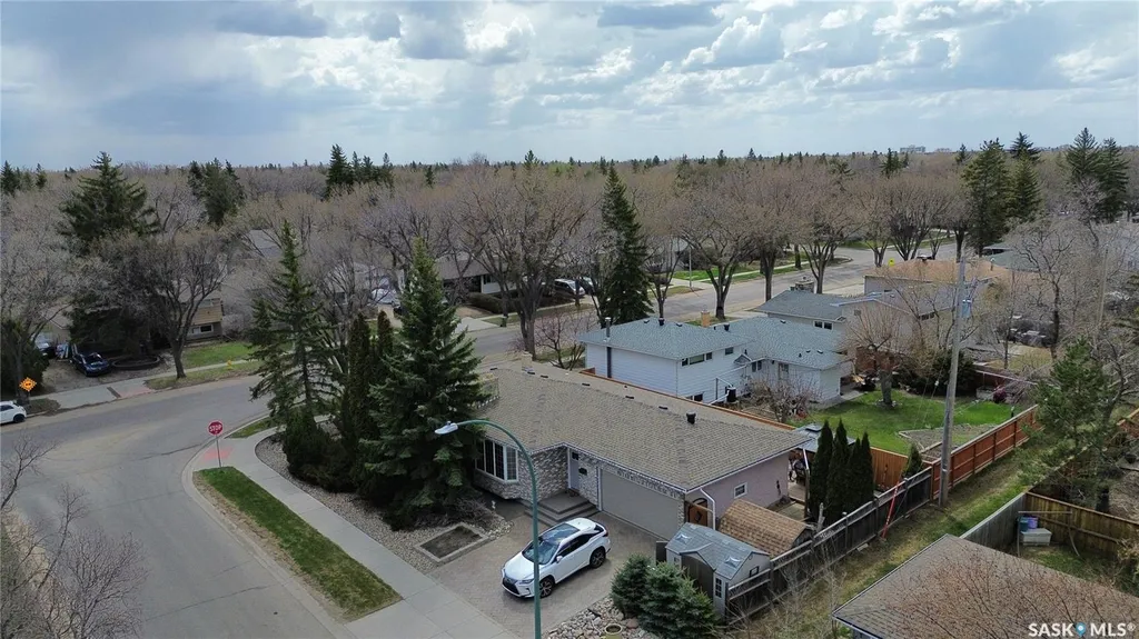 4220 Hillsdale Street Regina SK S4S 3Z2