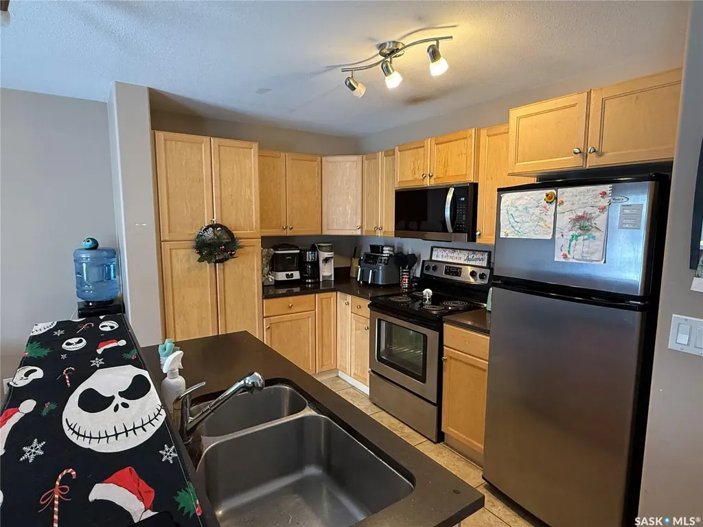 1795 Clark Avenue Weyburn SK S4H 3L3