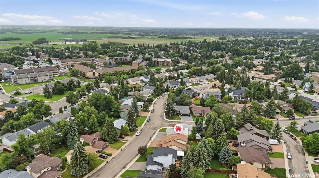 547 Whitewood Crescent Saskatoon SK S7J 4L4