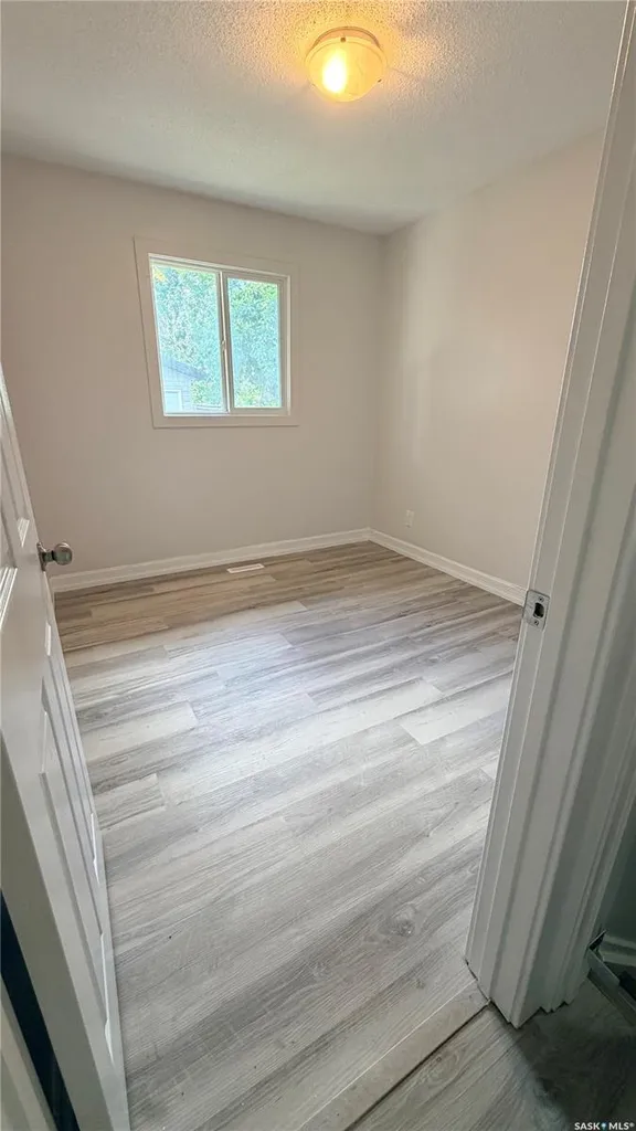 649 Douglas Crescent Saskatoon SK S7L 4T9