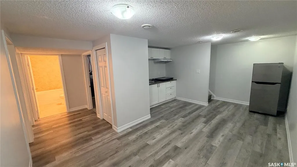 649 Douglas Crescent Saskatoon SK S7L 4T9