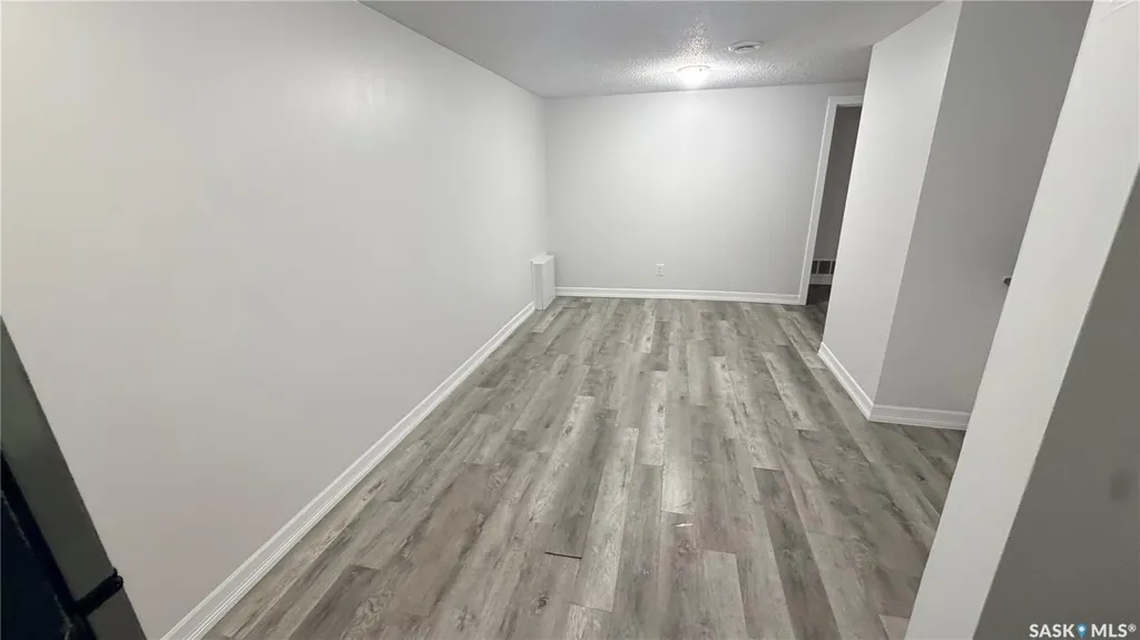 649 Douglas Crescent Saskatoon SK S7L 4T9