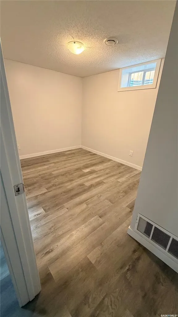 649 Douglas Crescent Saskatoon SK S7L 4T9