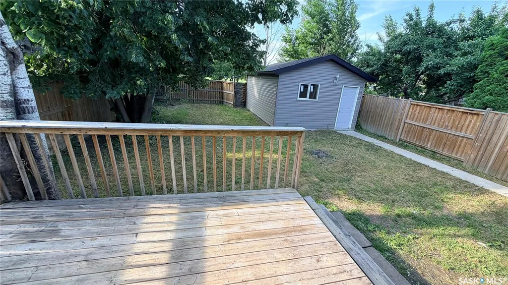 649 Douglas Crescent Saskatoon SK S7L 4T9