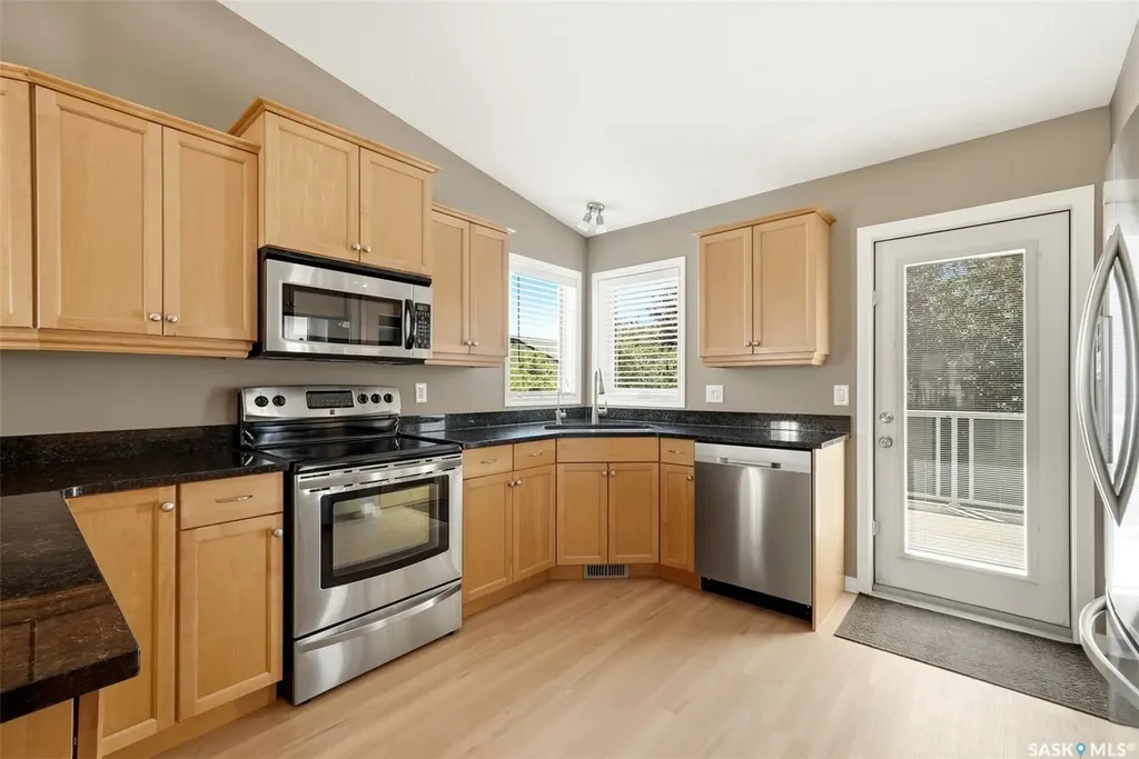 4317 Gusway Street Regina SK S4X 0C7