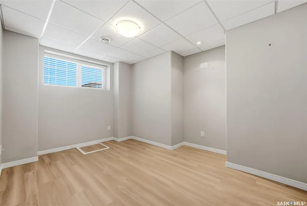 4317 Gusway Street Regina SK S4X 0C7