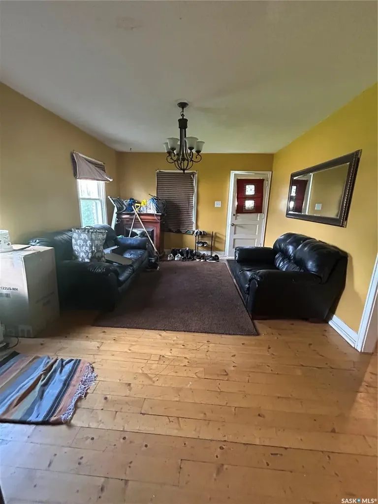 1501 3rd Street Estevan SK S4A 0S5