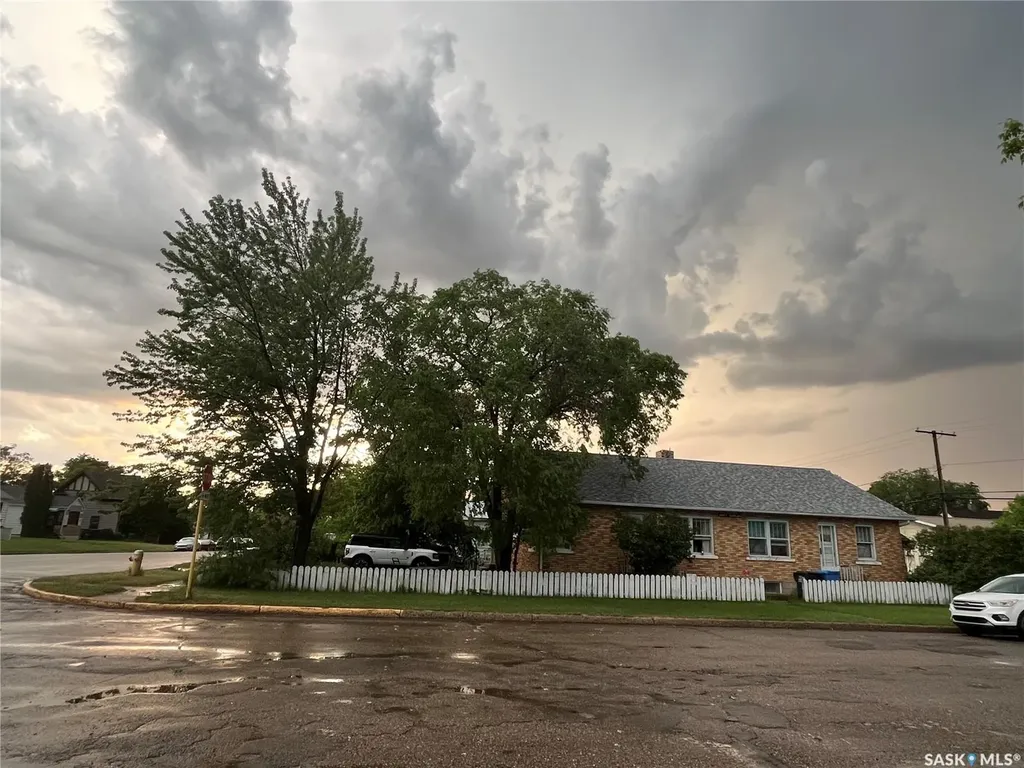 1501 3rd Street Estevan SK S4A 0S5