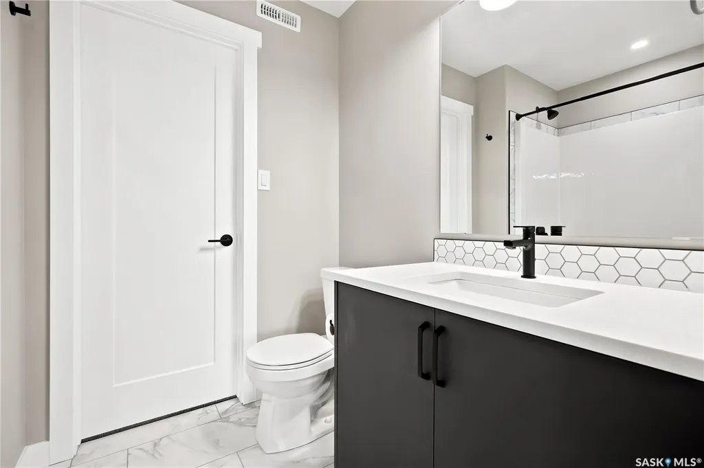 1749 Mustard Street Regina SK S4Y 0G1