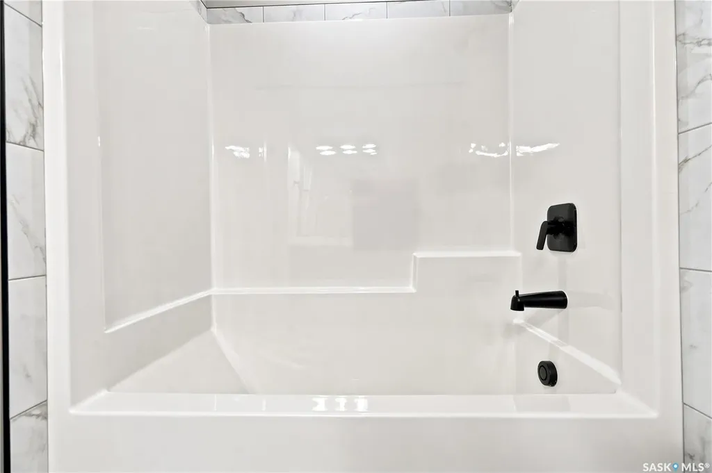 1749 Mustard Street Regina SK S4Y 0G1