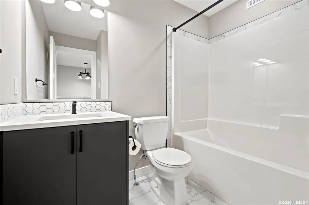 1749 Mustard Street Regina SK S4Y 0G1