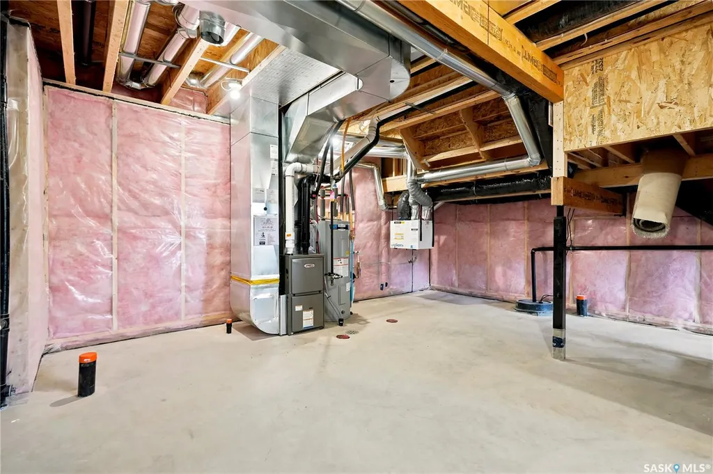 1749 Mustard Street Regina SK S4Y 0G1