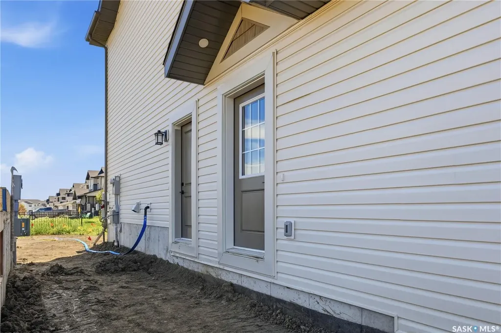 1749 Mustard Street Regina SK S4Y 0G1